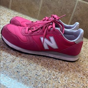 Women’s New Balance 311 Size 11